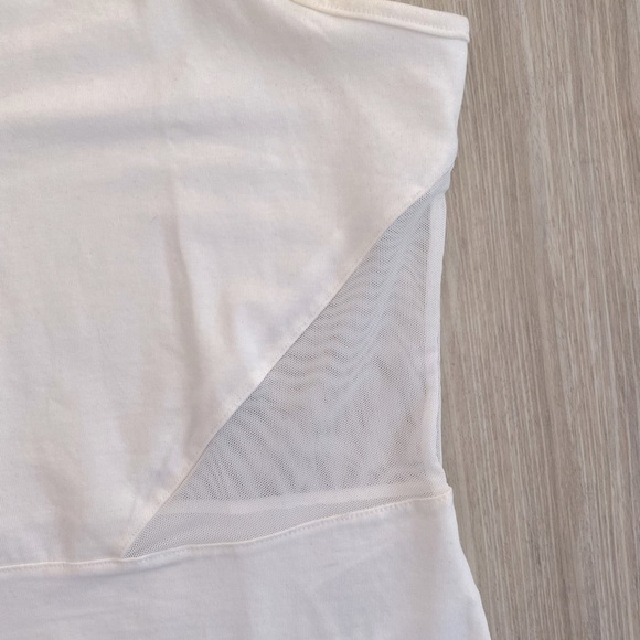 NWT H&M White Cutout Bodysuit - Picture 3 of 6